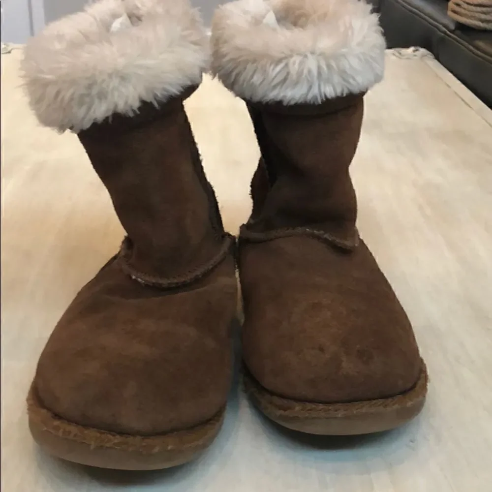 Kids Seychelles brown furry boots size 12